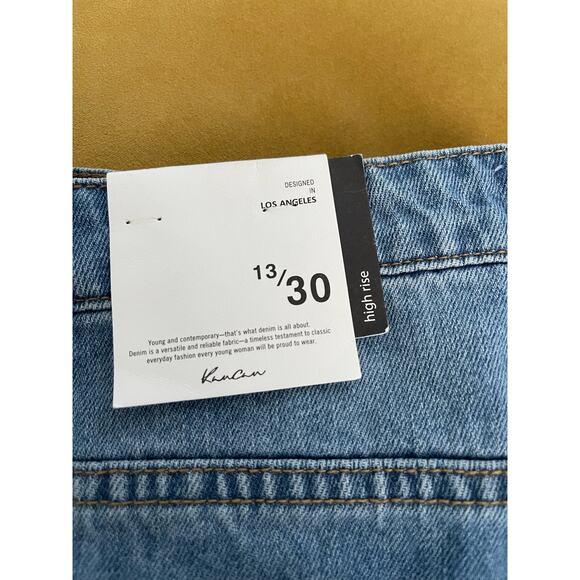 New Kancan Denim Shorts Women's Size 30 High Rise Distressed - Picture 4 of 7